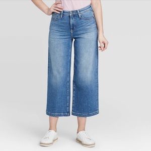Universal Threads High Rise Wide Leg Jeans